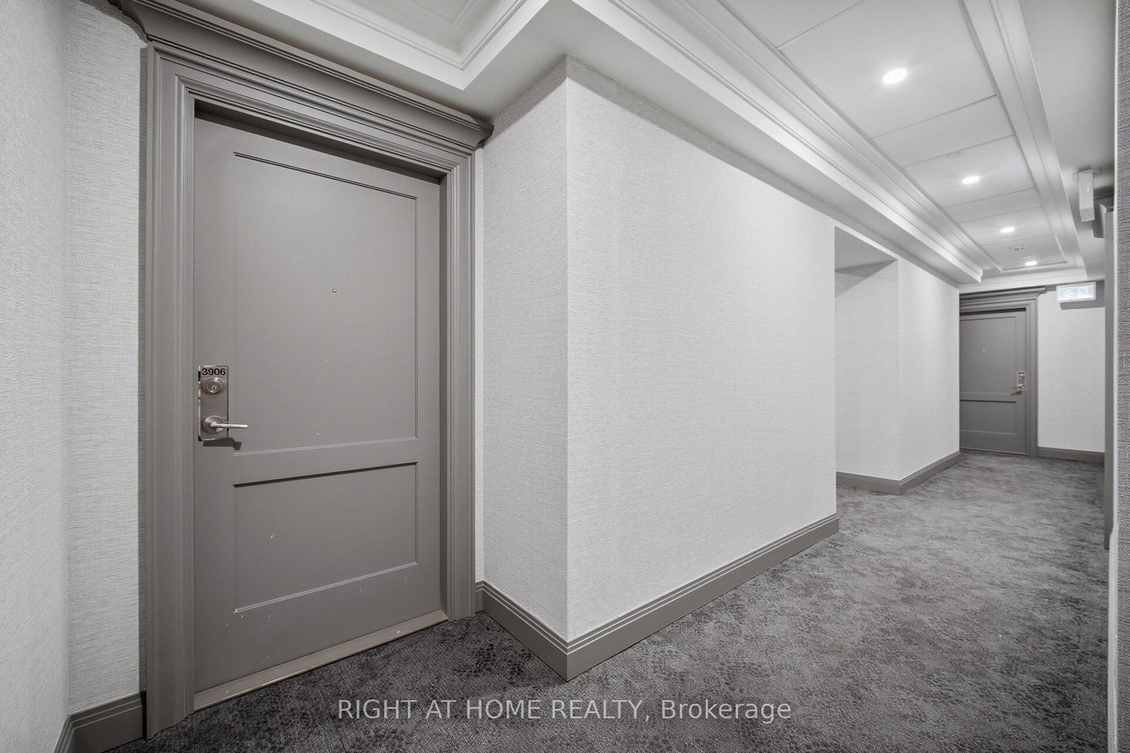 Condo for sale at 3906-30 Elm Drive, Mississauga, Ontario, L5B 0N6 - Fairview - MLS: W12766162