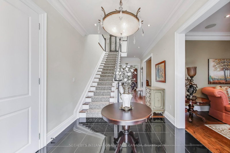 16 St Phillips Rd, Toronto, M9P 2N6 | Image 2