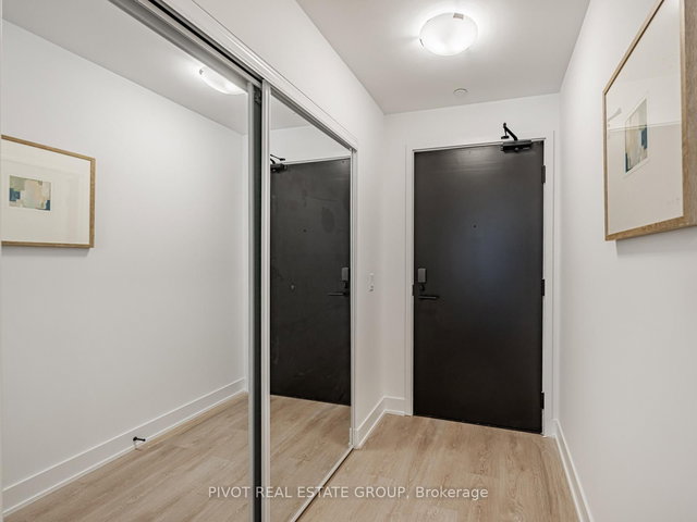 324 - 2333 Khalsa Gate