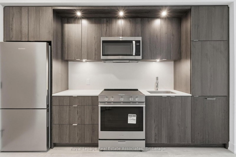 514 - 25 Cordova Ave, Toronto, M9A 0E5 | Image 2