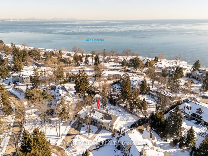 471 Country Club Cres, Mississauga, L5J 2P9 | Image 2