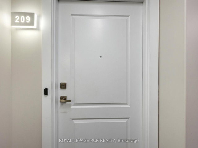 209 - 105 Spencer Avenue