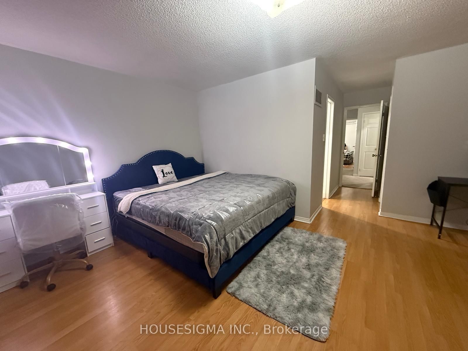 Townhouse for sale at 3 Sinclair Court, Brampton, Ontario, L6X 4P5 - Brampton West - MLS: W12767676