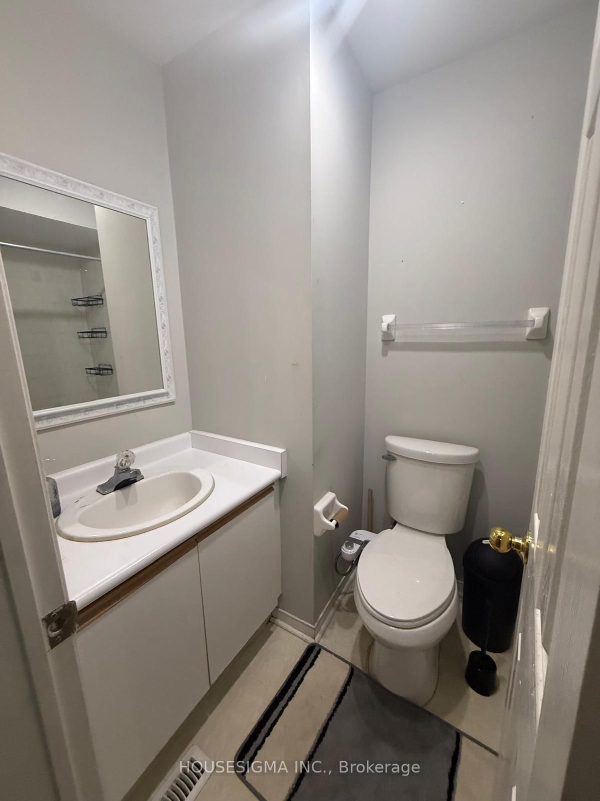 Townhouse for sale at 3 Sinclair Court, Brampton, Ontario, L6X 4P5 - Brampton West - MLS: W12767676