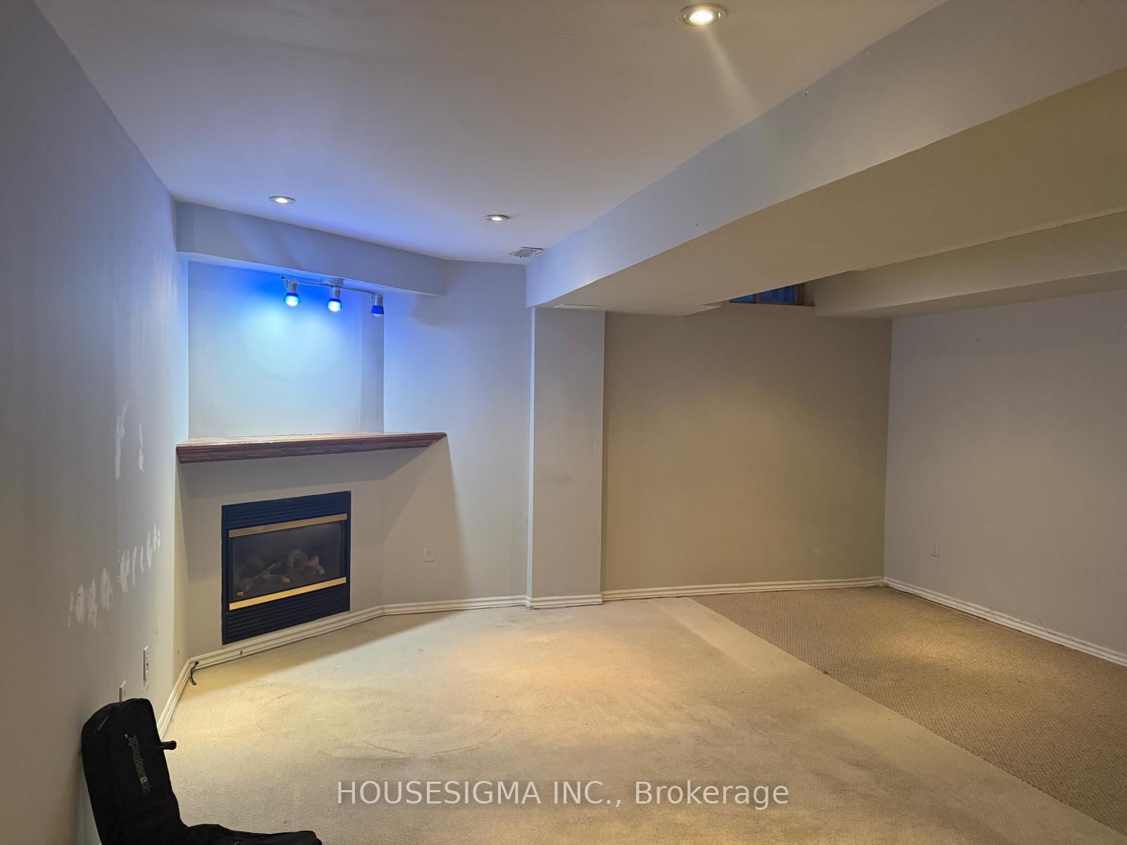 Townhouse for sale at 3 Sinclair Court, Brampton, Ontario, L6X 4P5 - Brampton West - MLS: W12767676