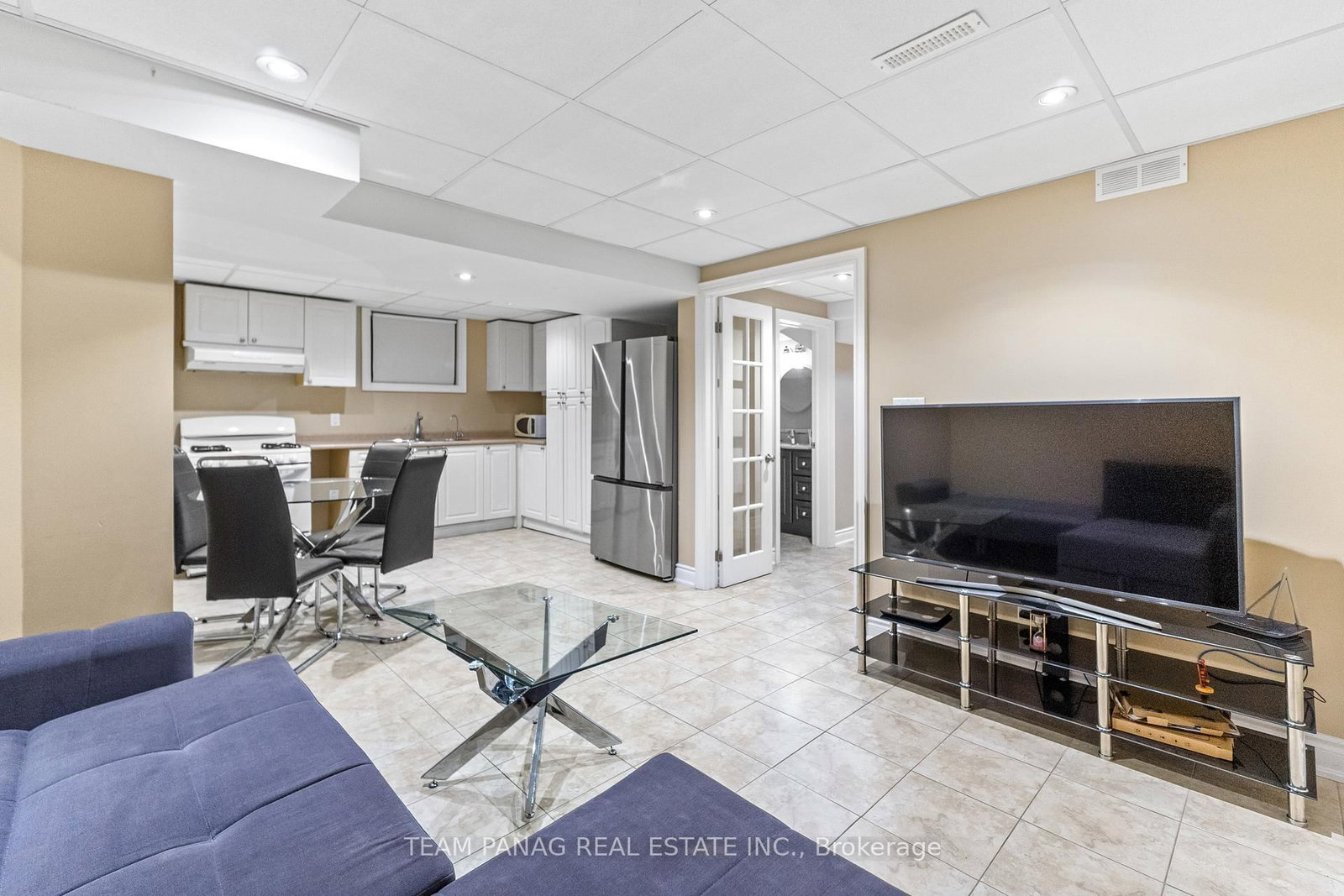 Detached House sold at 5358 Flatford Road, Mississauga, Ontario, L5V 1Y6 - East Credit - MLS: W12768020