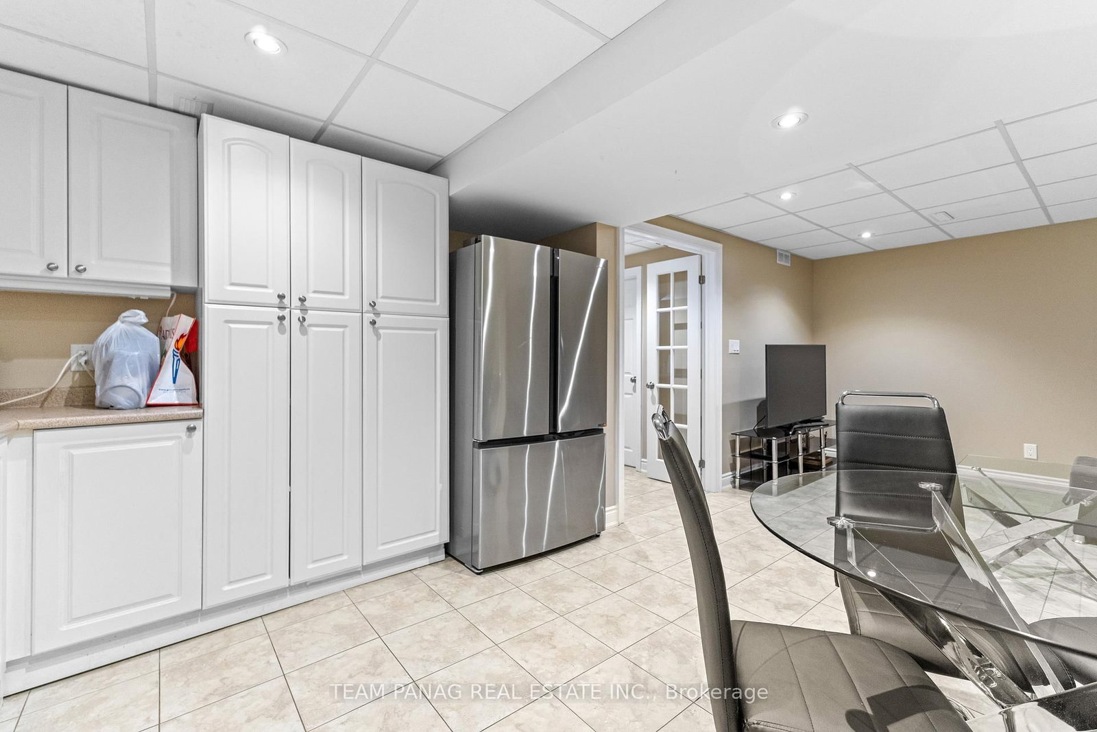 Detached House sold at 5358 Flatford Road, Mississauga, Ontario, L5V 1Y6 - East Credit - MLS: W12768020