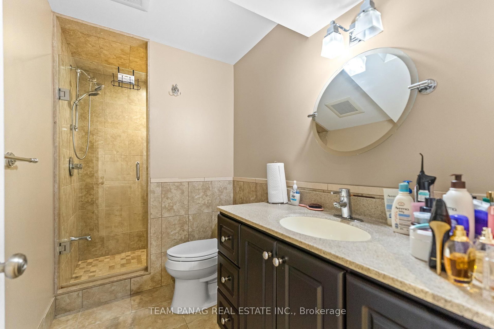 Detached House sold at 5358 Flatford Road, Mississauga, Ontario, L5V 1Y6 - East Credit - MLS: W12768020