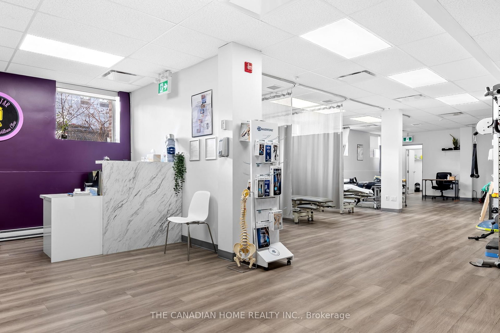 77 Queensway W, Unit 100 - Photo 10