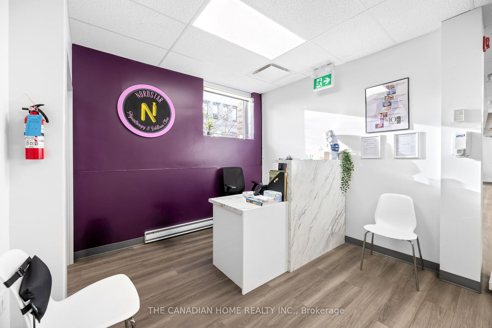 77 Queensway W, Unit 100 - Photo 3