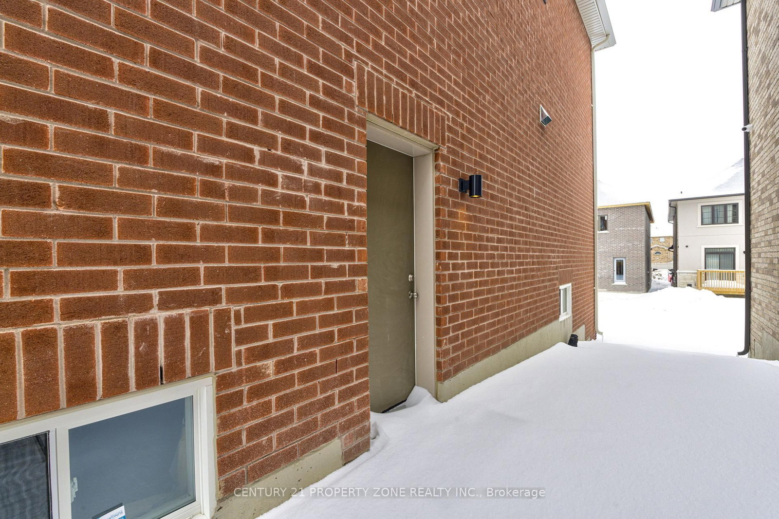 Listing Image 5