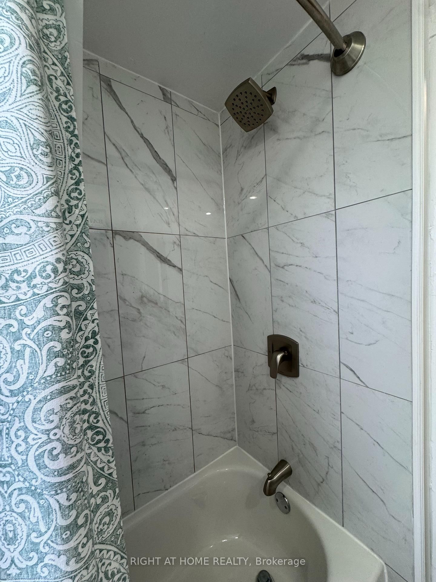 Detached House for lease at Upper-48 Patika Avenue, Toronto, Ontario, M9N 2E9 - Weston - MLS: W12769458