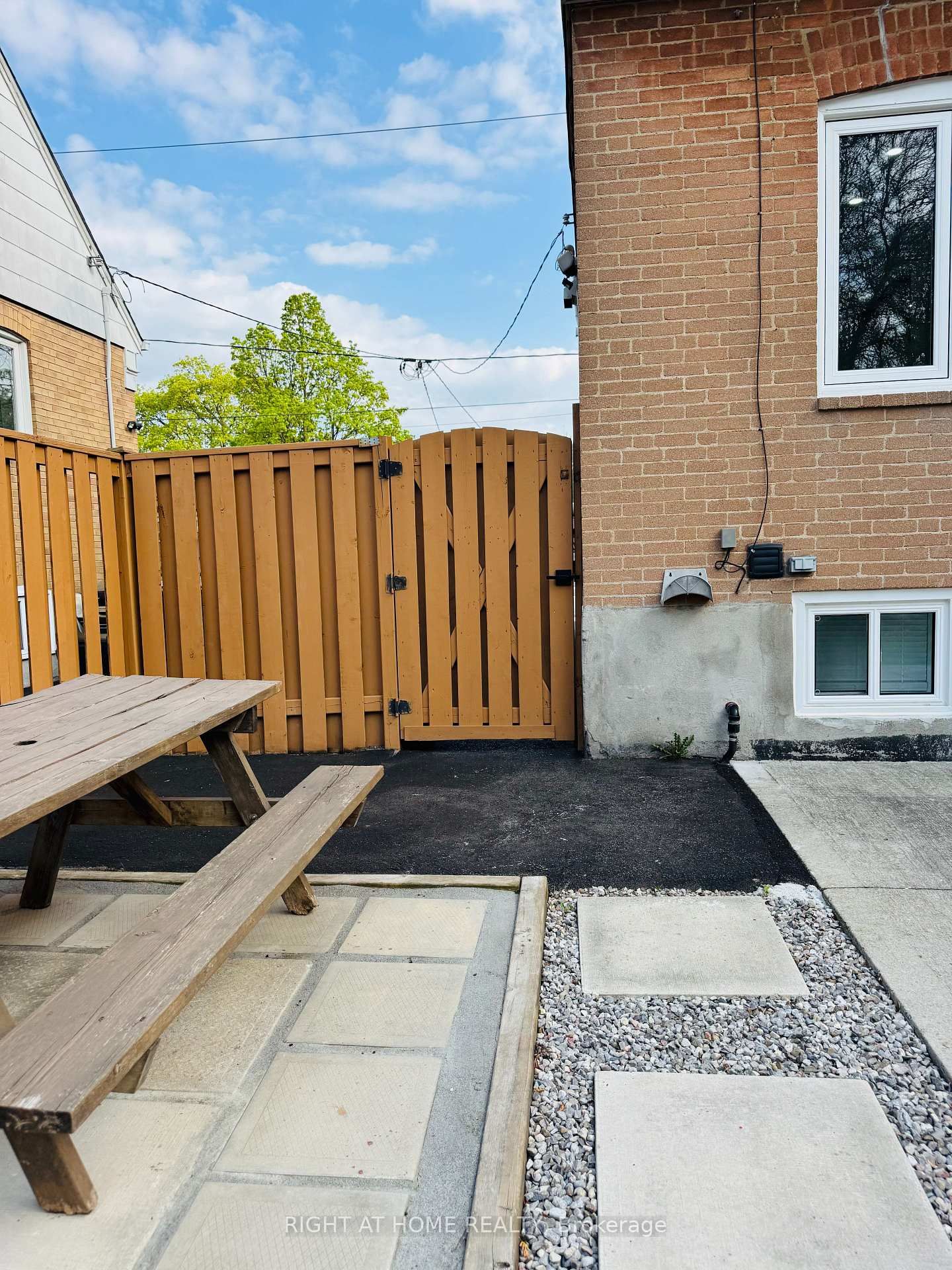 Detached House for lease at Upper-48 Patika Avenue, Toronto, Ontario, M9N 2E9 - Weston - MLS: W12769458