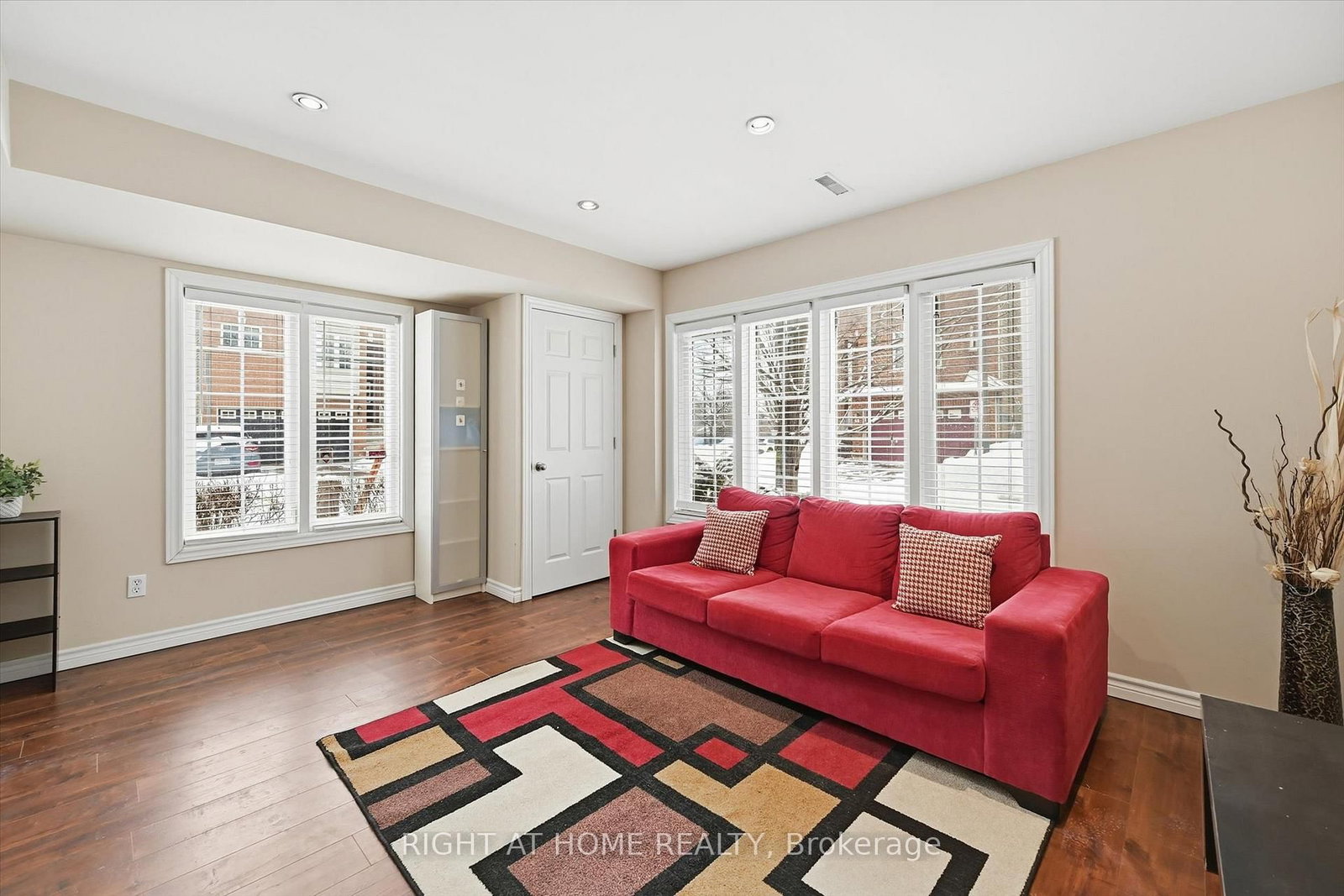 Detached House for sale at 32-5110 Fairview Street, Burlington, Ontario, L7L 7H6 - Appleby - MLS: W12769490