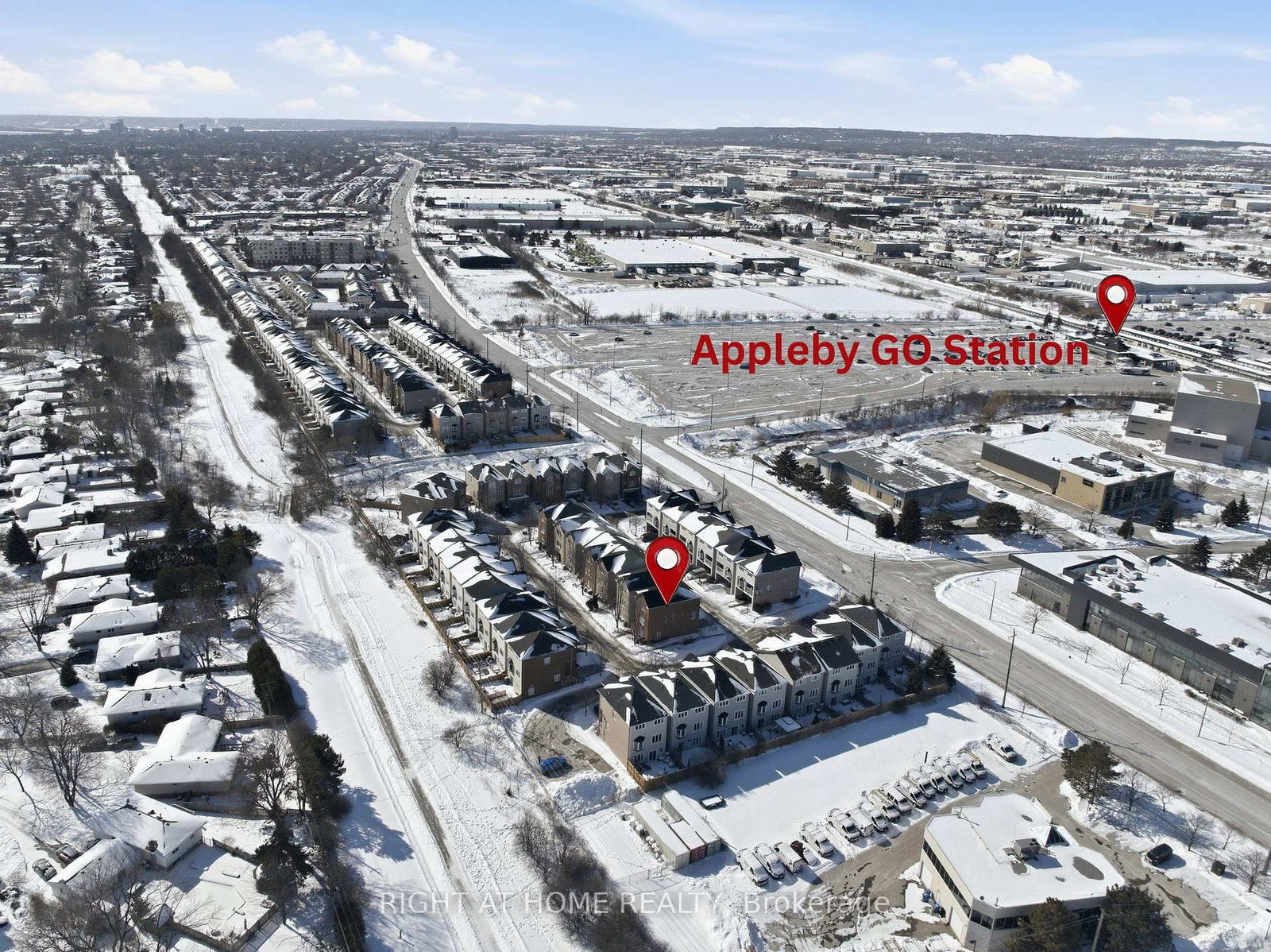 Detached House for sale at 32-5110 Fairview Street, Burlington, Ontario, L7L 7H6 - Appleby - MLS: W12769490