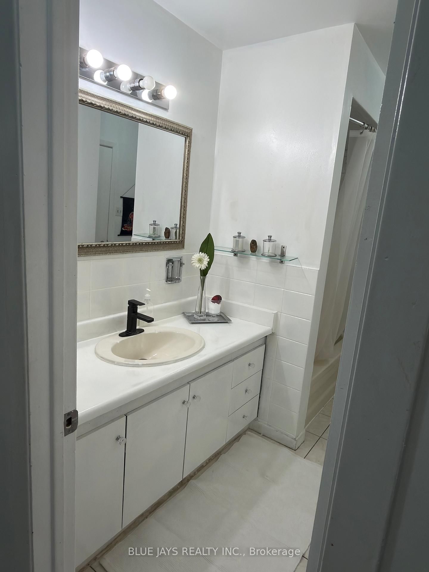 Semi-Detached House for sale at 57 Mallard Crescent, Brampton, Ontario, L6S 2T7 - Central Park - MLS: W12769670