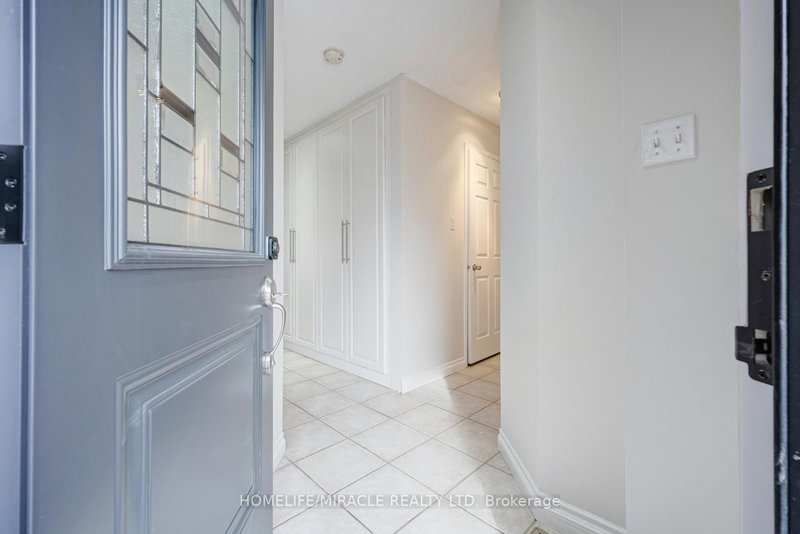 29 - 2065 Sixth Line, Oakville, L6H 5R8 | Image 3
