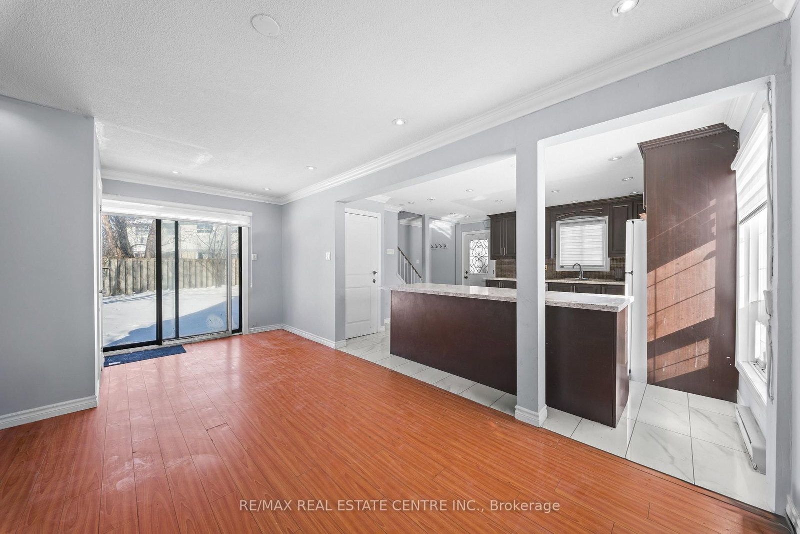 Detached House for sale at 8 Golden Gate Drive, Brampton, Ontario, L6S 2K5 - Northgate - MLS: W12770220