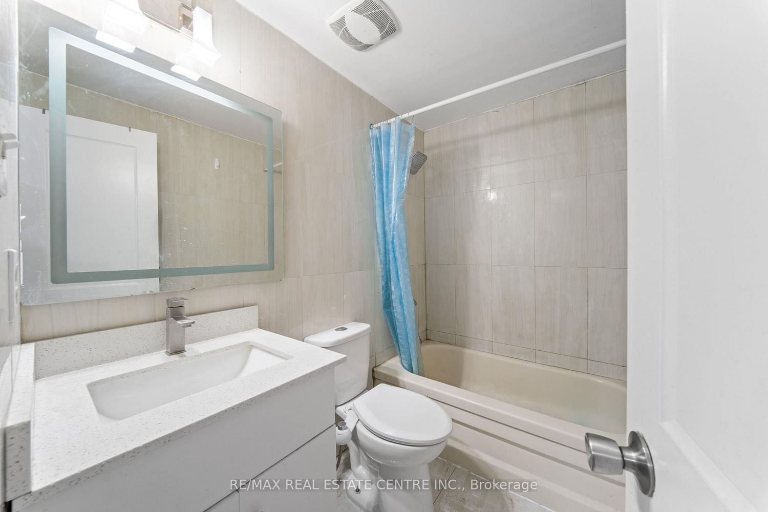 Detached House for sale at 8 Golden Gate Drive, Brampton, Ontario, L6S 2K5 - Northgate - MLS: W12770220