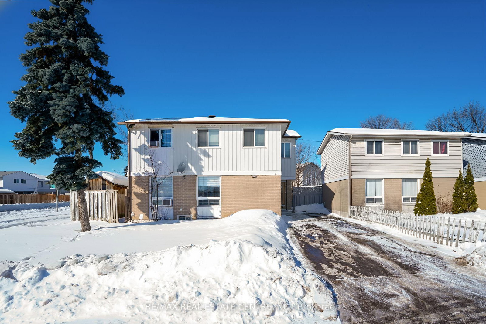 Detached House for sale at 8 Golden Gate Drive, Brampton, Ontario, L6S 2K5 - Northgate - MLS: W12770220