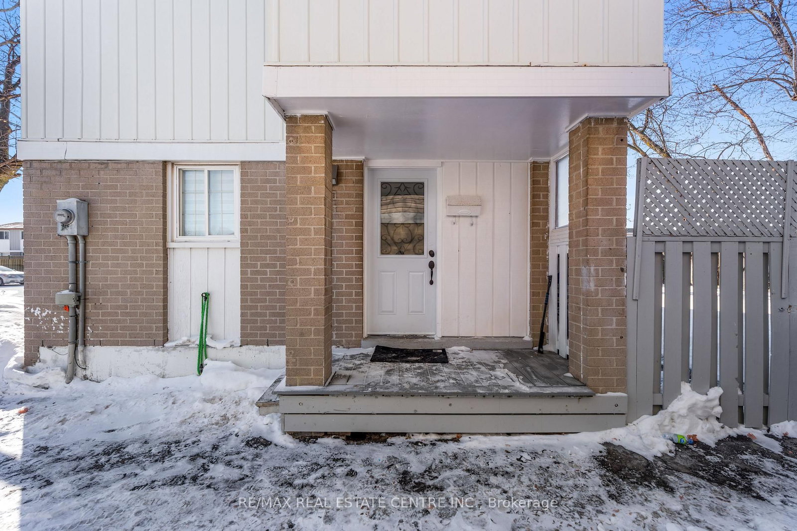 Detached House for sale at 8 Golden Gate Drive, Brampton, Ontario, L6S 2K5 - Northgate - MLS: W12770220