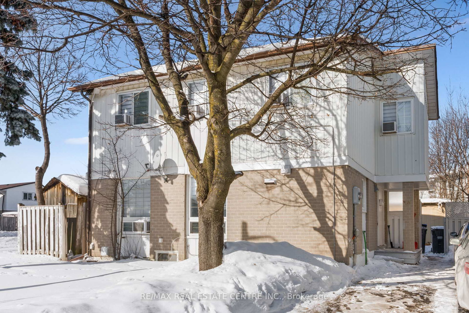 Detached House for sale at 8 Golden Gate Drive, Brampton, Ontario, L6S 2K5 - Northgate - MLS: W12770220