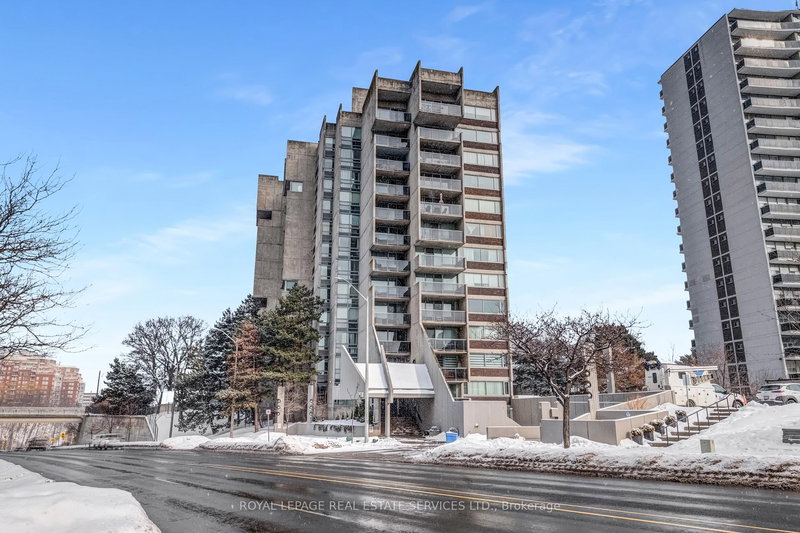 605 - 20 Speers Rd, Oakville, L6K 3R5 | Image 2