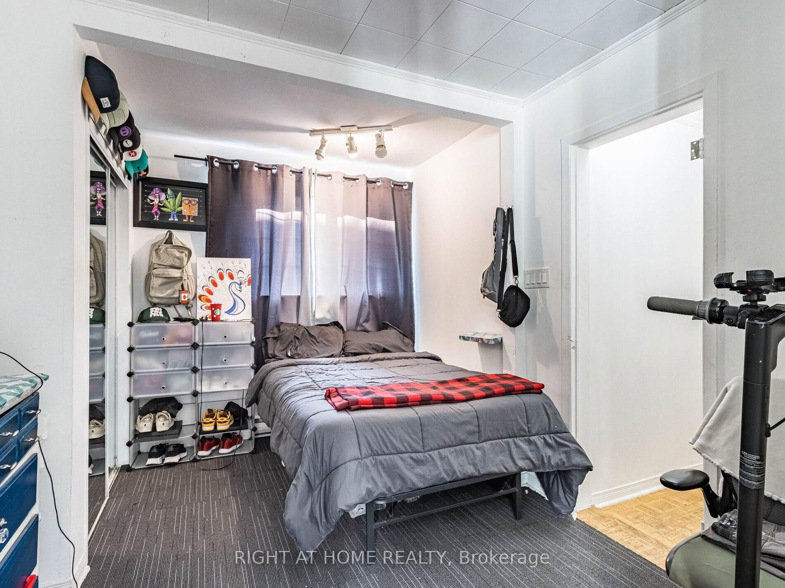 Detached House for sale at 97 29th Street, Toronto, Ontario, M8W 3B1 - Long Branch - MLS: W12771046