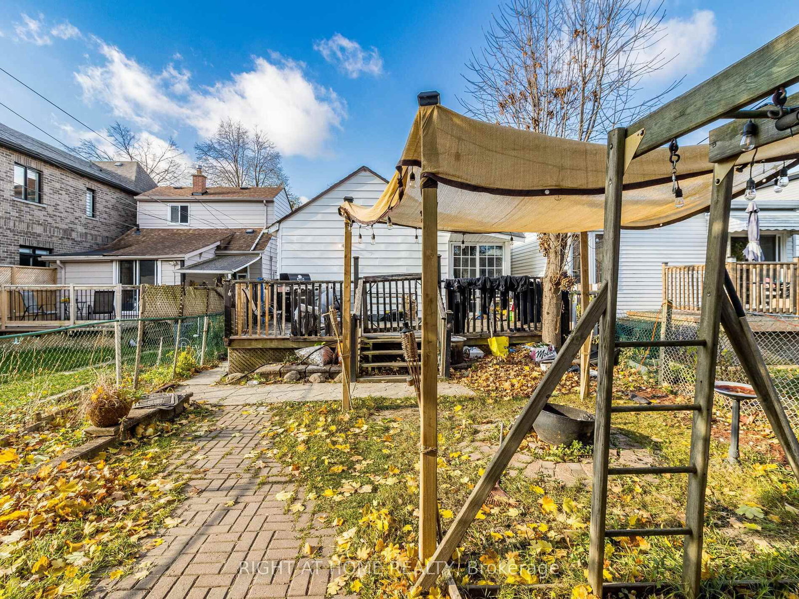 Detached House for sale at 97 29th Street, Toronto, Ontario, M8W 3B1 - Long Branch - MLS: W12771046