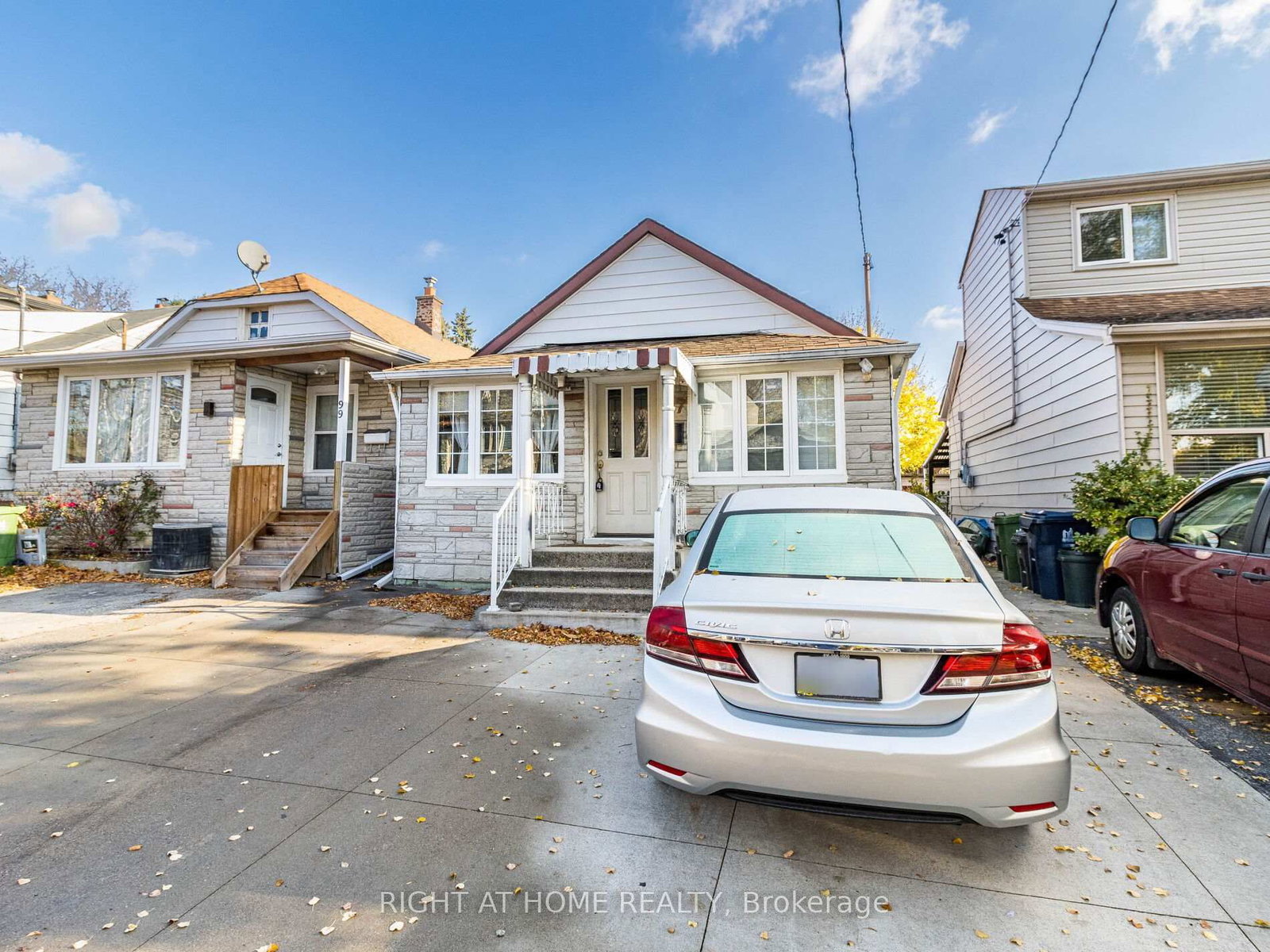 Detached House for sale at 97 29th Street, Toronto, Ontario, M8W 3B1 - Long Branch - MLS: W12771046
