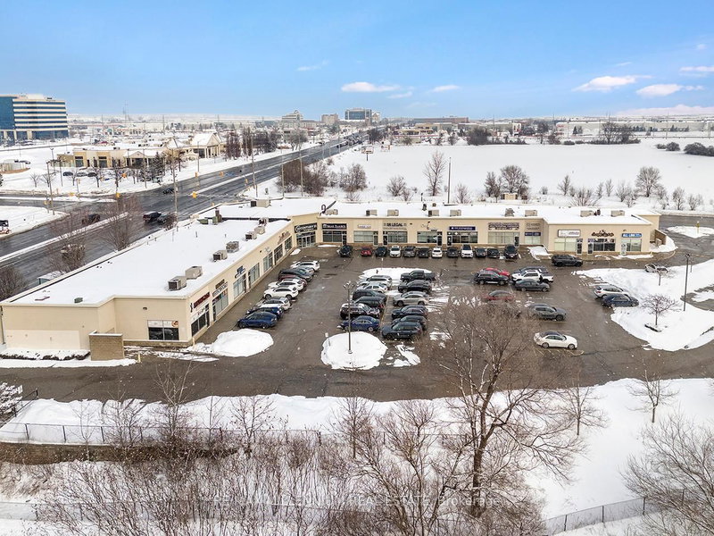 16 - 6980 Maritz Dr, Mississauga, L5W 1Z3 | Image 2