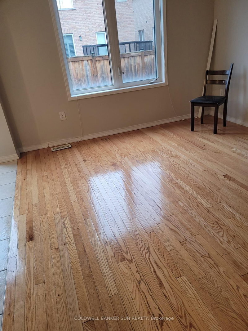 53 Pentonville Rd, Brampton, L6R 3R7 | Image 3