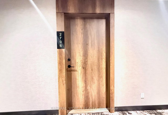 2706 - 251 Manitoba Street