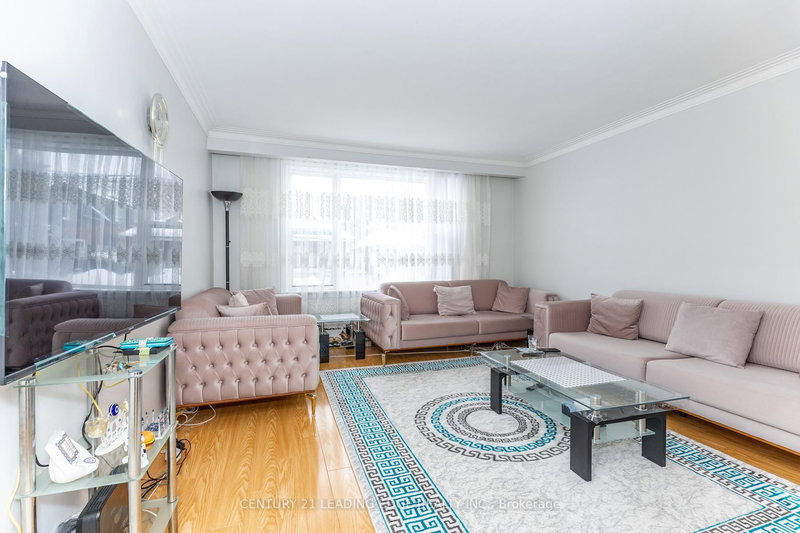 62 Branstone Rd, Toronto, M6E 4E4 | Image 3