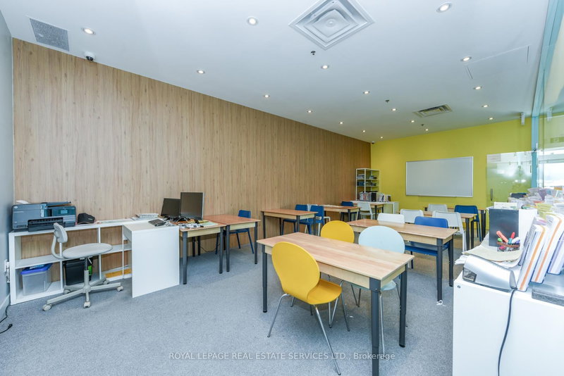 5 - 2275 Britannia Rd W, Mississauga, L5M 2G6 | Image 2