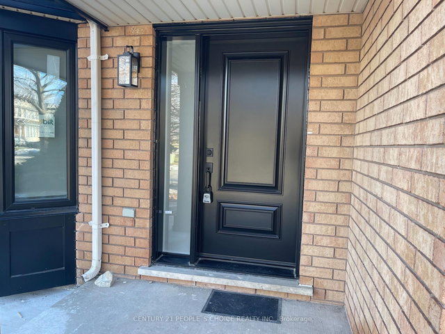 Main - 33 Springhurst Avenue