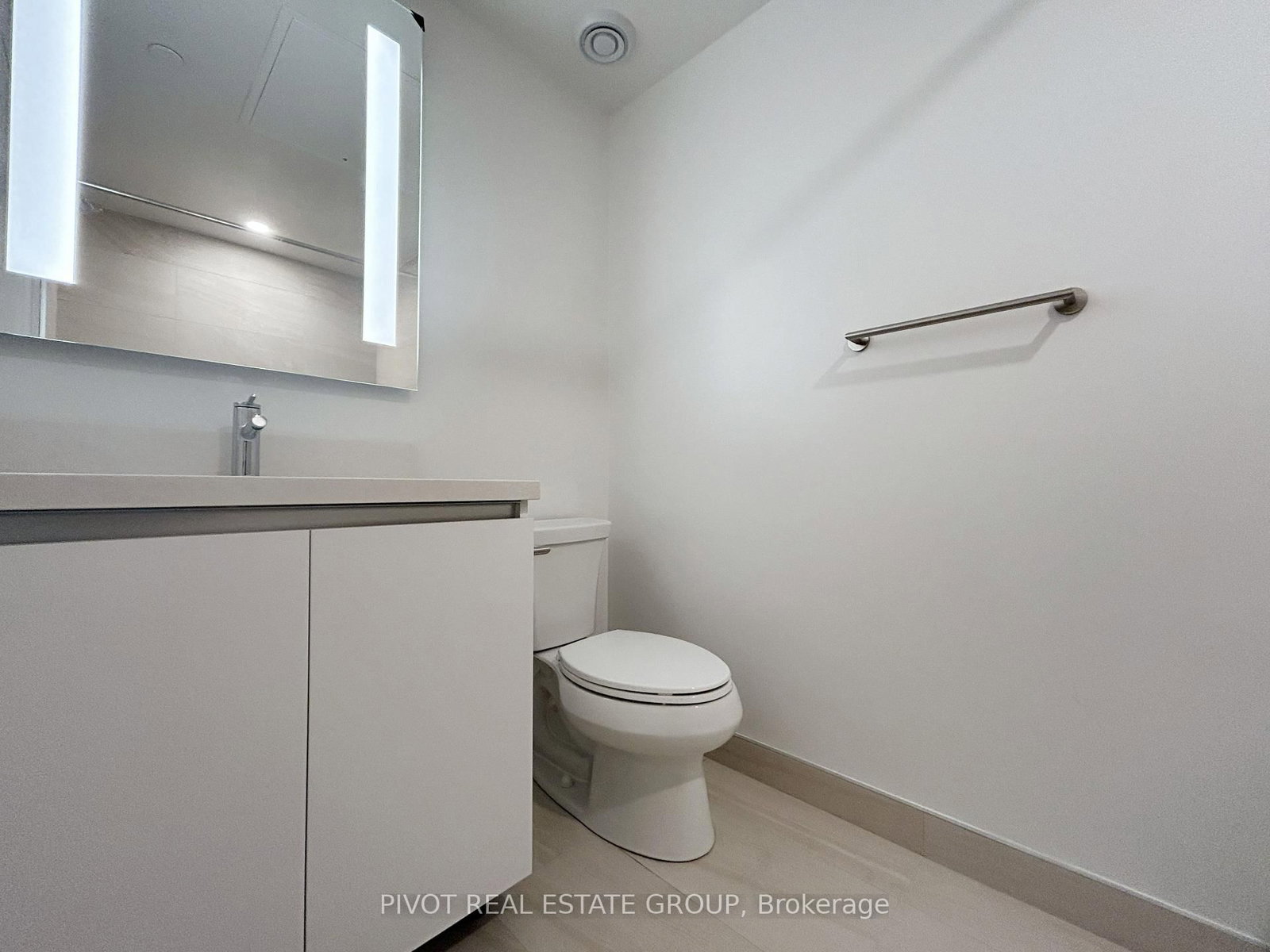 2 Erskine Road, Unit 803 - Photo 5