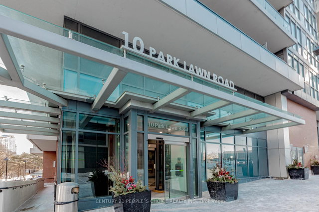 722 - 10 Park Lawn Road E