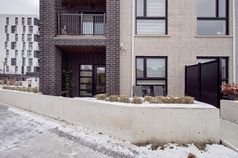 123 - 349 Wheat Boom Dr E, Oakville, L6H 7X5 | Image 2