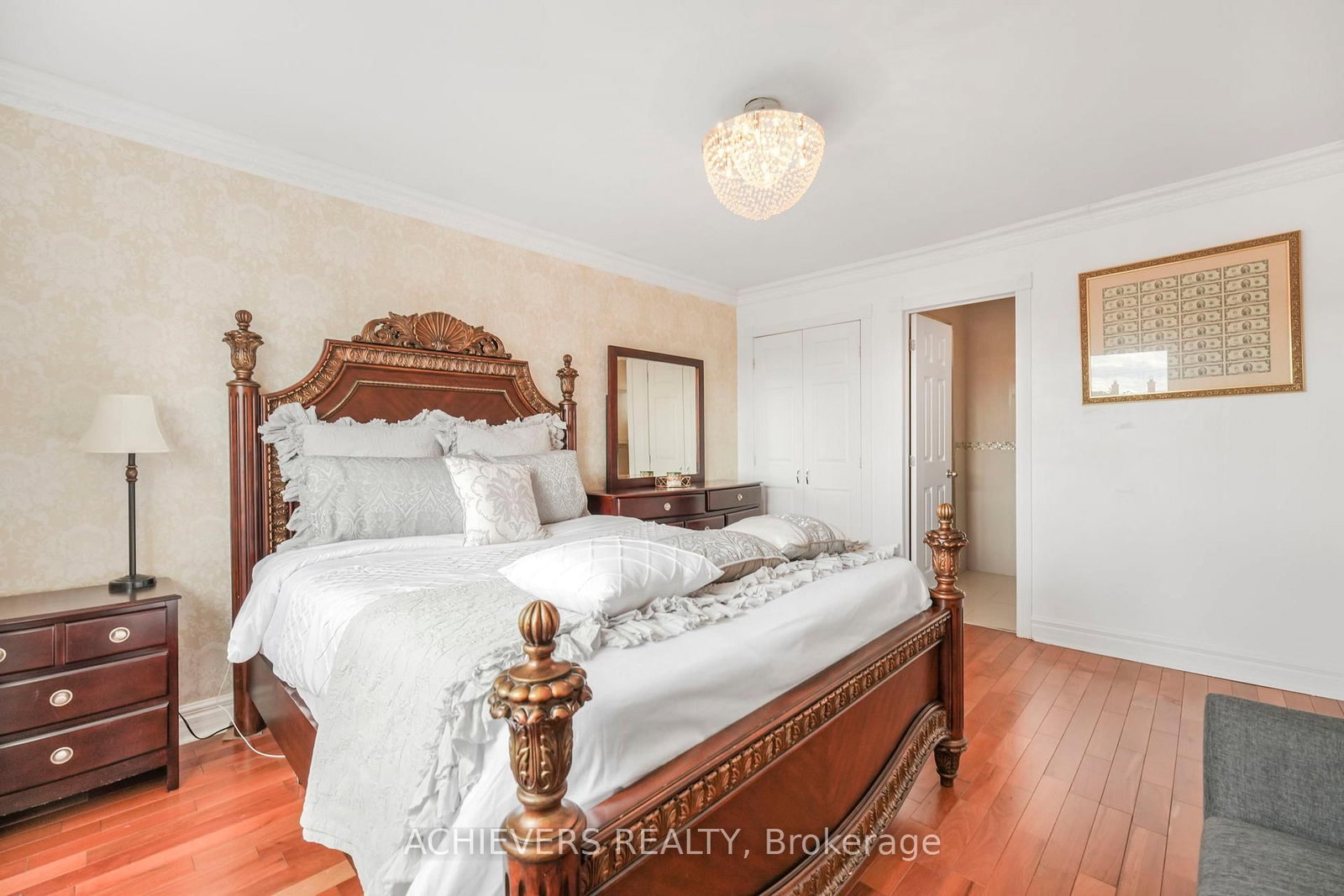 Detached House for sale at 4024 Longo Circle, Mississauga, Ontario, L4T 4C7 - Malton - MLS: W12773266