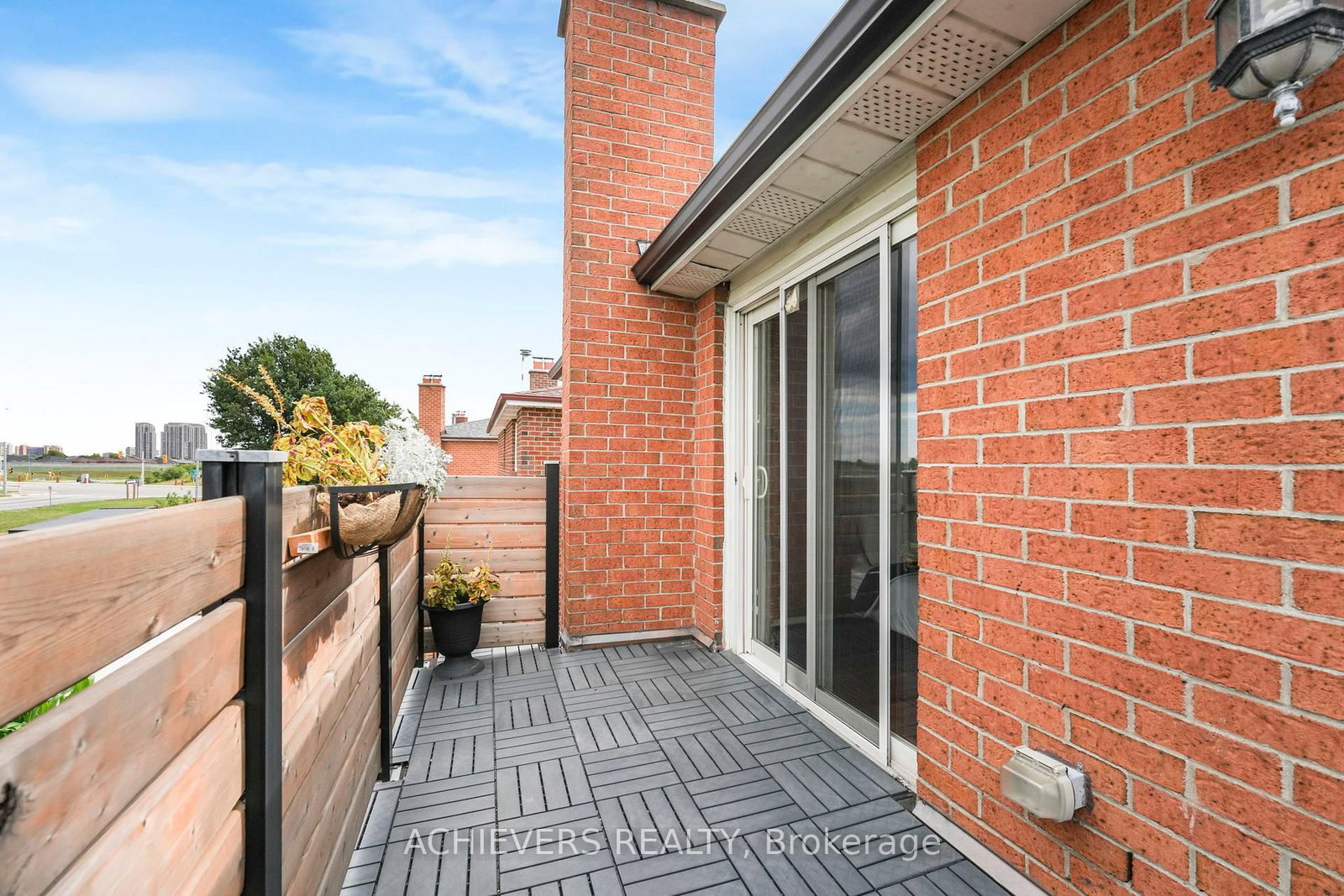 Detached House for sale at 4024 Longo Circle, Mississauga, Ontario, L4T 4C7 - Malton - MLS: W12773266