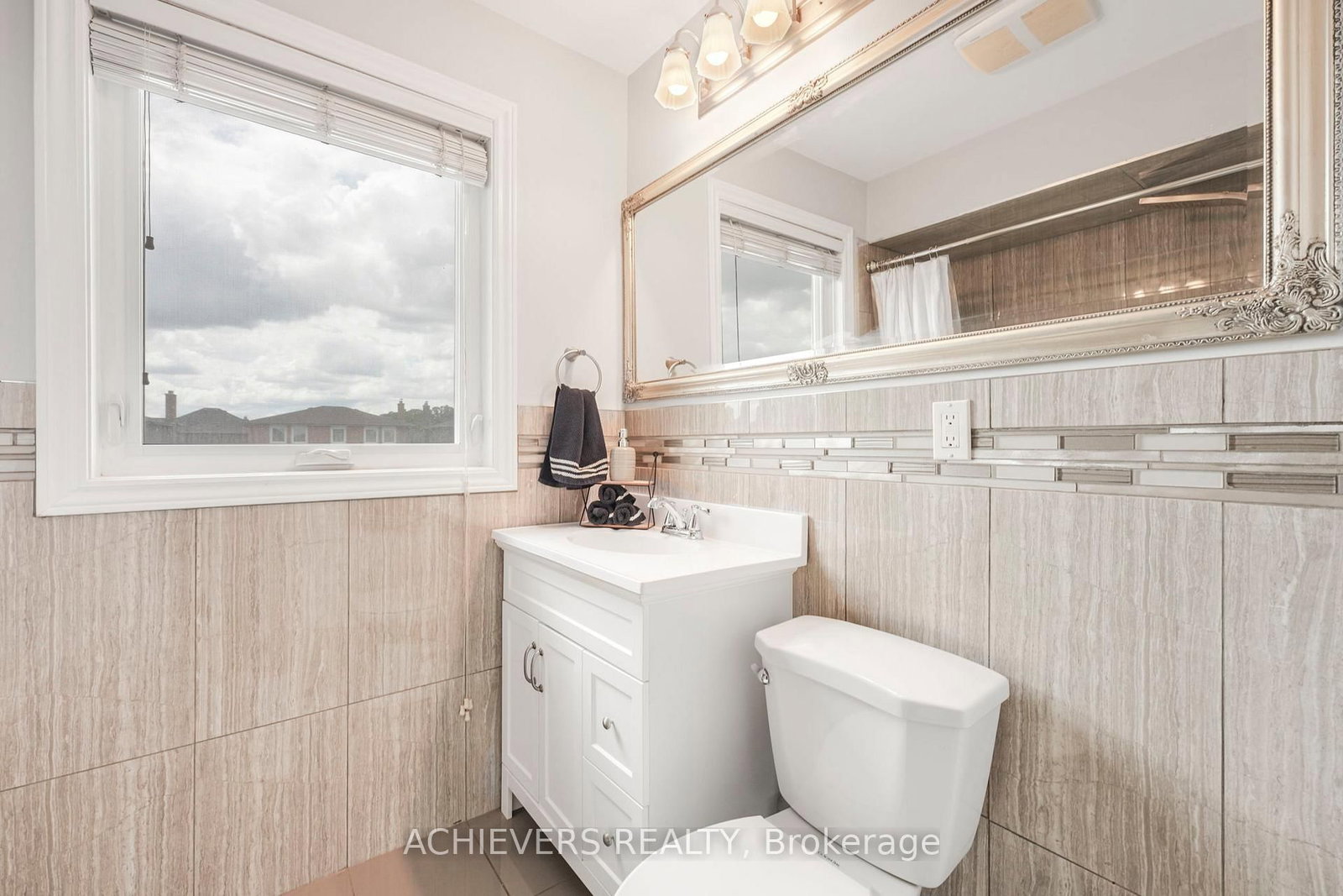 Detached House for sale at 4024 Longo Circle, Mississauga, Ontario, L4T 4C7 - Malton - MLS: W12773266