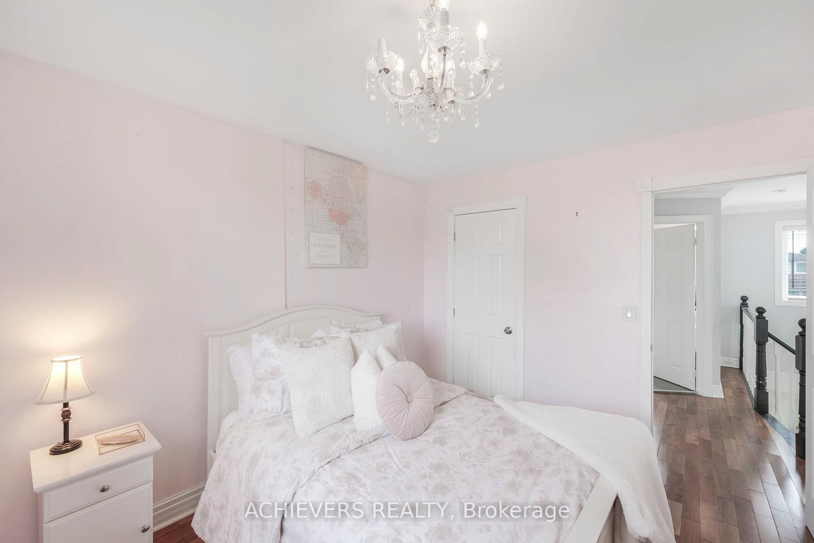 Detached House for sale at 4024 Longo Circle, Mississauga, Ontario, L4T 4C7 - Malton - MLS: W12773266