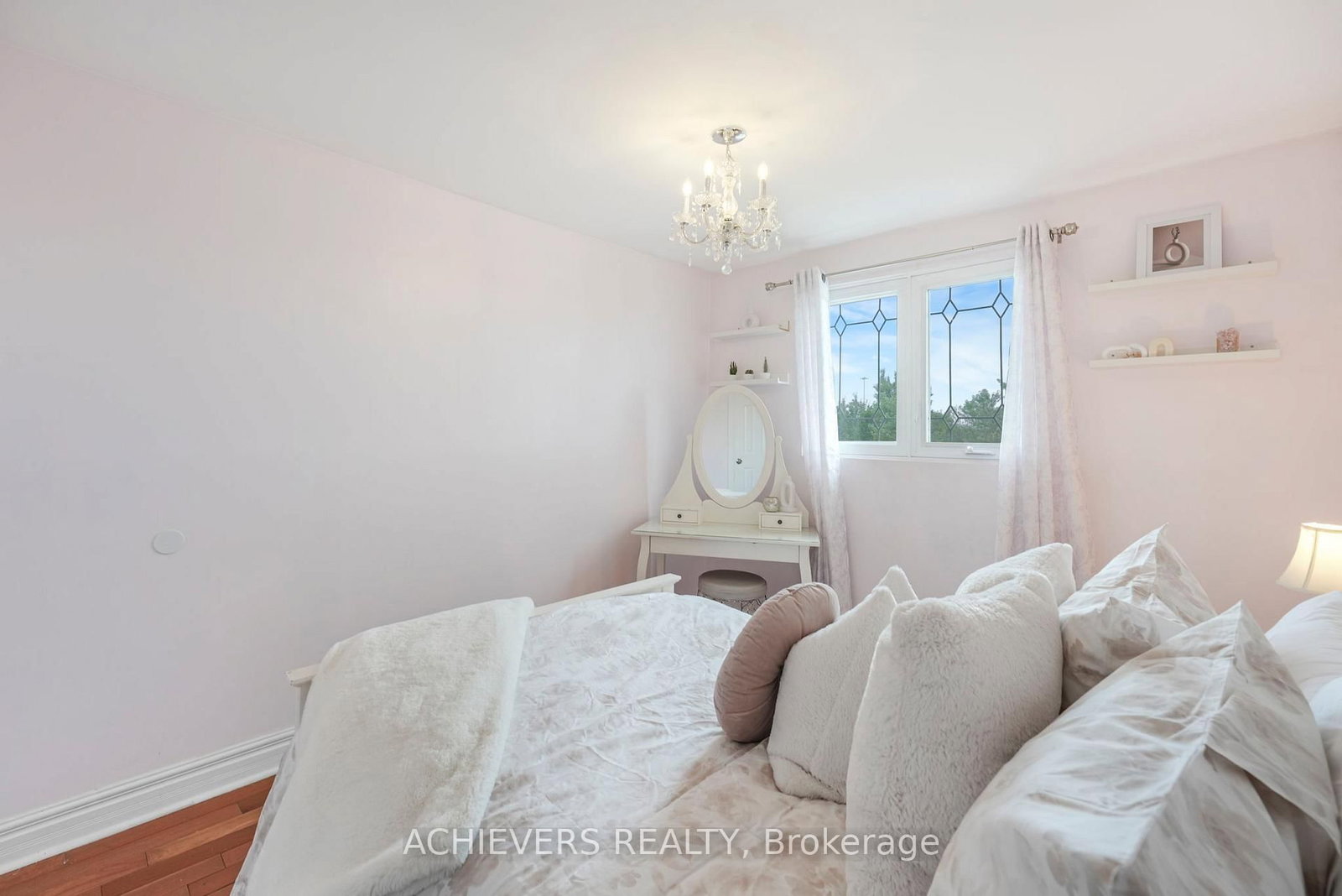 Detached House for sale at 4024 Longo Circle, Mississauga, Ontario, L4T 4C7 - Malton - MLS: W12773266