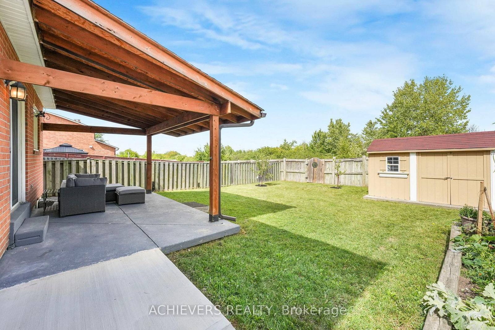 Detached House for sale at 4024 Longo Circle, Mississauga, Ontario, L4T 4C7 - Malton - MLS: W12773266