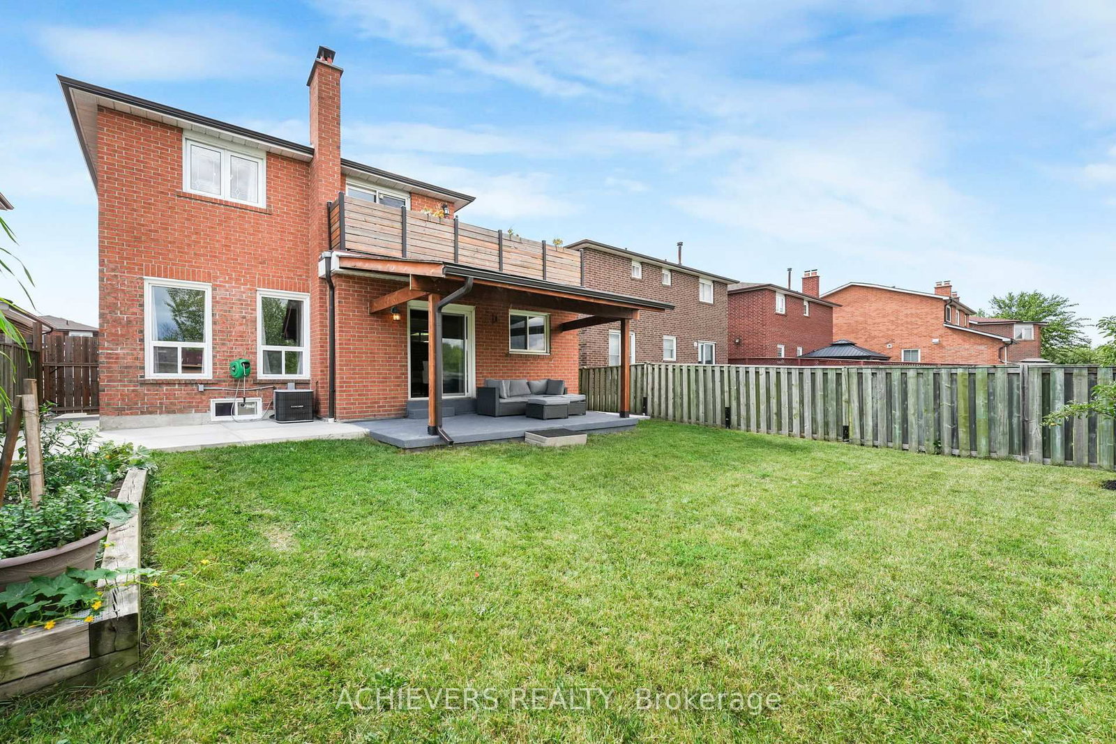 4024 E Longo Circle • Mississauga, ON photo 44