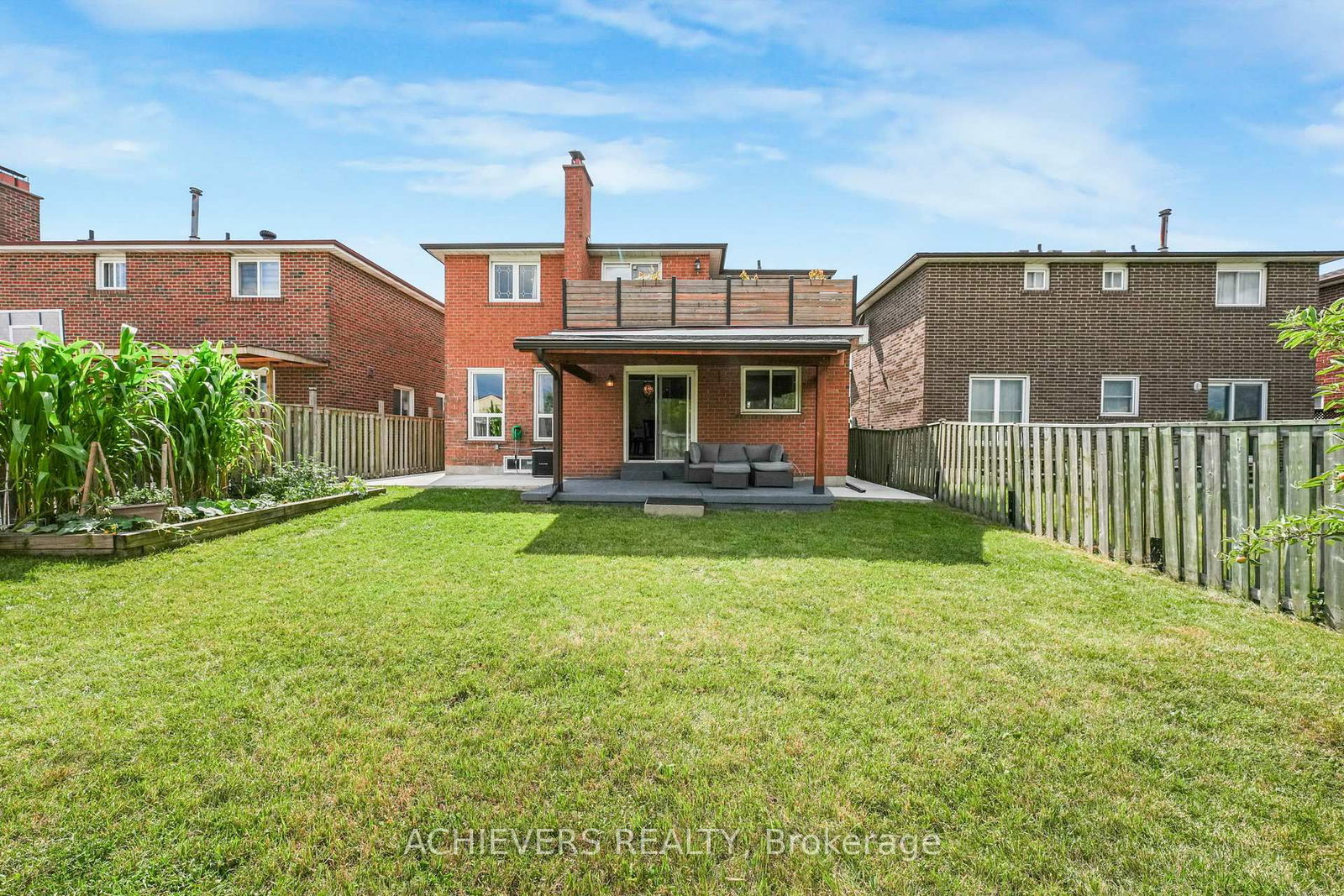 Detached House for sale at 4024 Longo Circle, Mississauga, Ontario, L4T 4C7 - Malton - MLS: W12773266