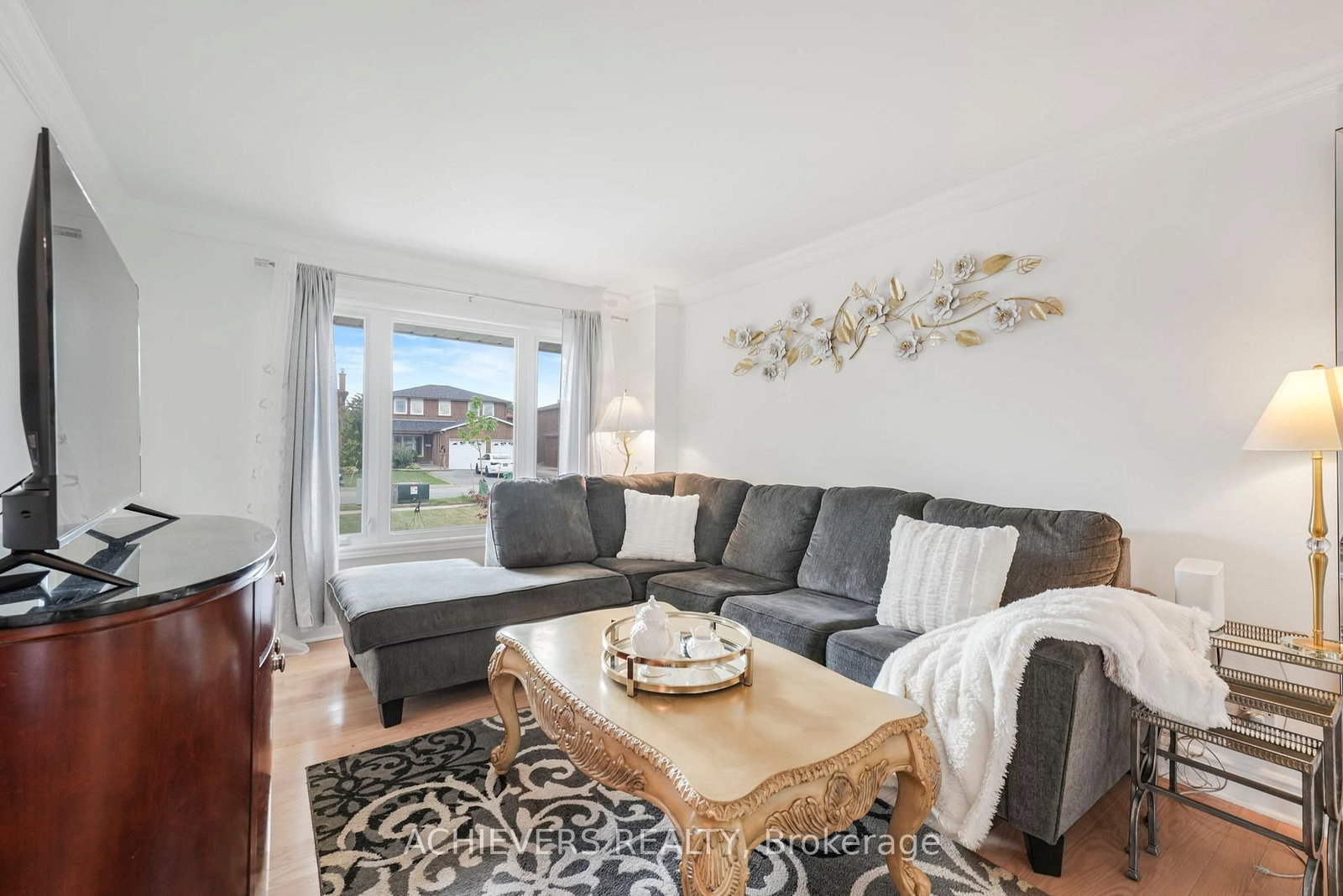 Detached House for sale at 4024 Longo Circle, Mississauga, Ontario, L4T 4C7 - Malton - MLS: W12773266