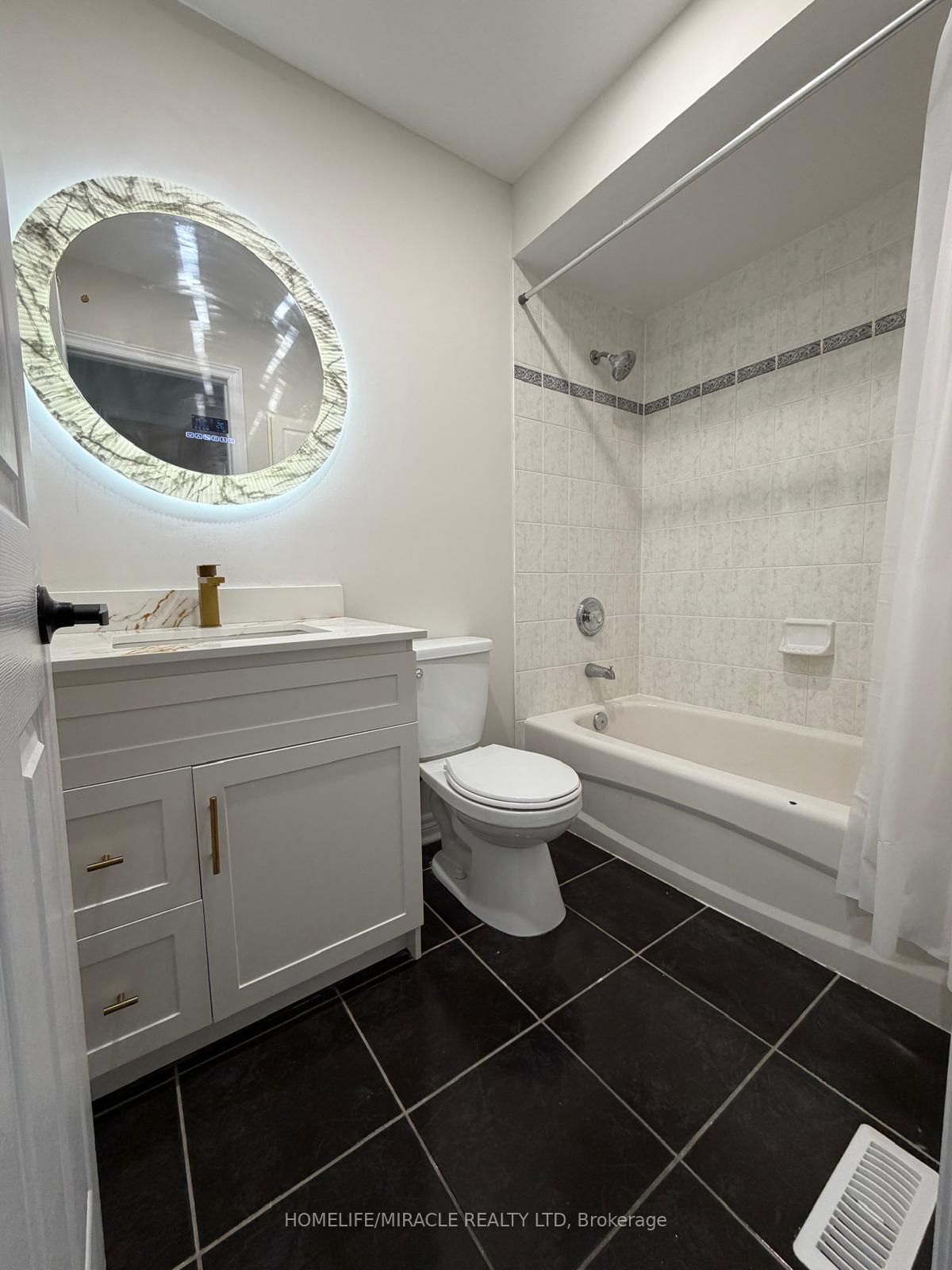 Detached House sold at 118 Mowat Crescent, Halton Hills, Ontario, L7G 6C8 - Georgetown - MLS: W12773316