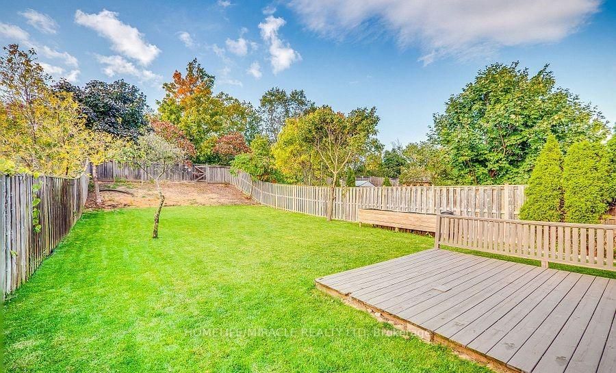 Detached House sold at 118 Mowat Crescent, Halton Hills, Ontario, L7G 6C8 - Georgetown - MLS: W12773316